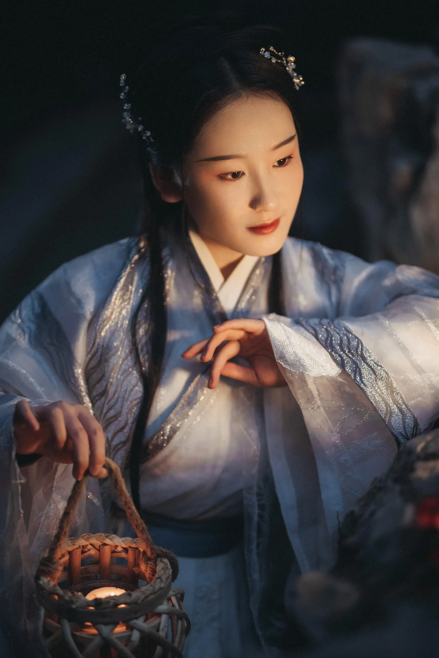 [YITUYU艺图语]2021.10.19 南歌子 淡蓝色忧伤静流淌 [27P]插图5